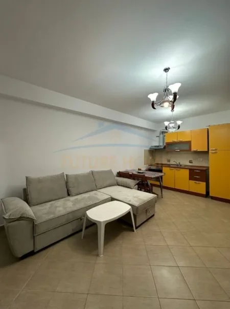 Durres, jepet me qera apartament 1+1+Ballkon Kati 3, 78 m² 250 € (Plazh Iliria)