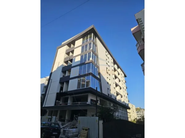 Durres, shitet apartament 2+1 Kati 2, 106.000 € (Golem)