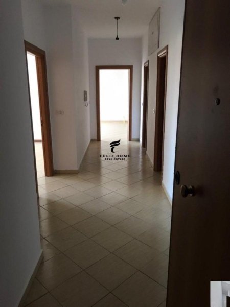 Tirane, jepet me qera apartament 2+1+Ballkon Kati 3, 90 m² 550 € (KOMUNA E PARISIT)