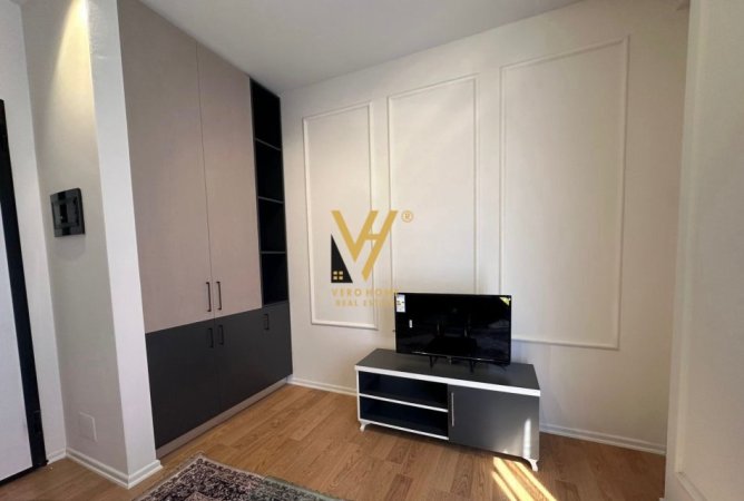 Tirane, jepet me qera apartament 1+1+Ballkon Kati 3, 60 m² 500 € (SELITE)