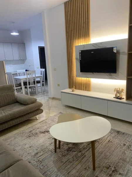 Tirane, jepet me qera apartament 1+1 Kati 2, 75 m² 400 € (Rruga Andon Mazreku)