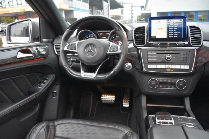 France, shes SUV | Fuoristrad | Xhip Mercedes-Benz GLE 63 AMG Coupe 4Matic 360Cam*Pano*FullOption Benzin, gri metalizato automatik Kondicioner 150.000 km 28.999 €