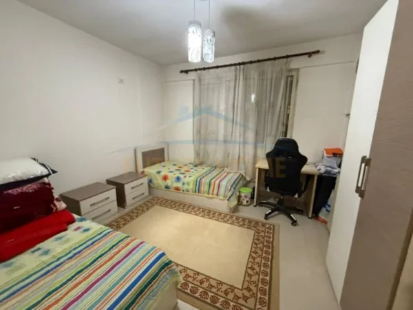 Tirane, shitet apartament 2+1+Aneks+Ballkon Kati 14, 123 m² 124.000 € (Kthesa e Kamzes)