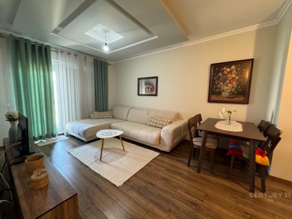Tirane, jepet me qera apartament 1+1+Aneks+Ballkon Kati 9, 60 m² 550 € (Kompleksi Magnet Tirana, Albania)