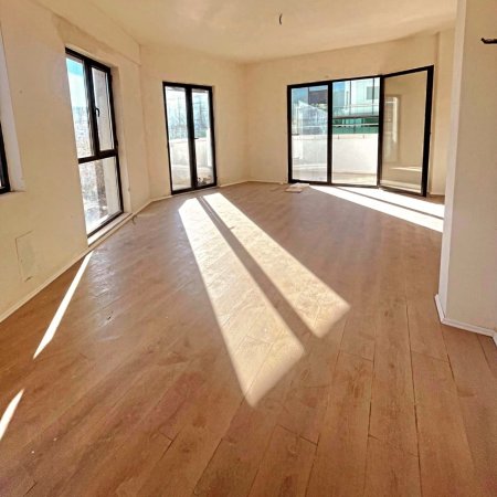 Tirane, shitet apartament 3+1 , 149 m² (Shkolla Vasil Shanto)