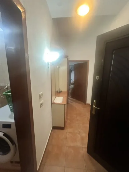 Tirane, shes apartament 1+1+Aneks Kati 4, 51 m² 120.000 € (Te 21 Dhjetori buze rruge)