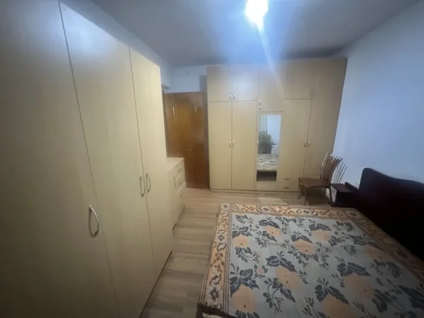 Tirane, shes apartament 1+1+Aneks Kati 4, 51 m² 120.000 € (Te 21 Dhjetori buze rruge)