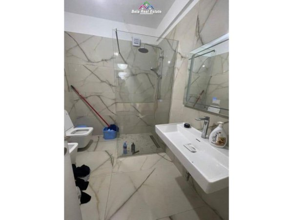 Tirane, jepet me qera apartament 2+1 Kati 2, 145 m² 510 € (astir)