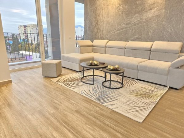 Tirane, jepet me qera apartament 2+1+Aneks+Ballkon Kati 5, 112 m² 1.000 € (Pazari I Ri)