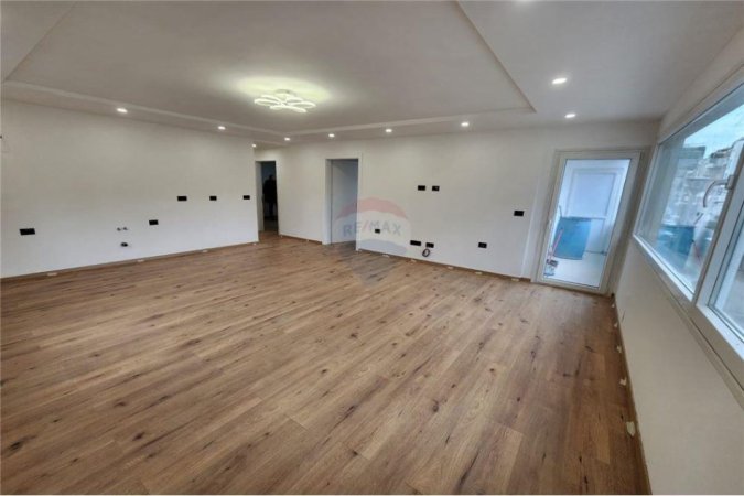 Tirane, jepet me qera apartament 3+1 Kati 2, 140 m² 850 € (Rruga Pjeter Budi)