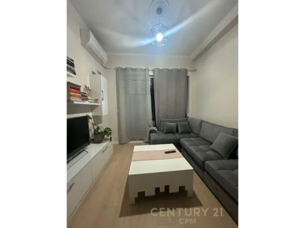Tirane, shes apartament 1+1+Aneks+Ballkon Kati 5, 59 m² 140.000 € (KOMPLEKSI MAGNET)