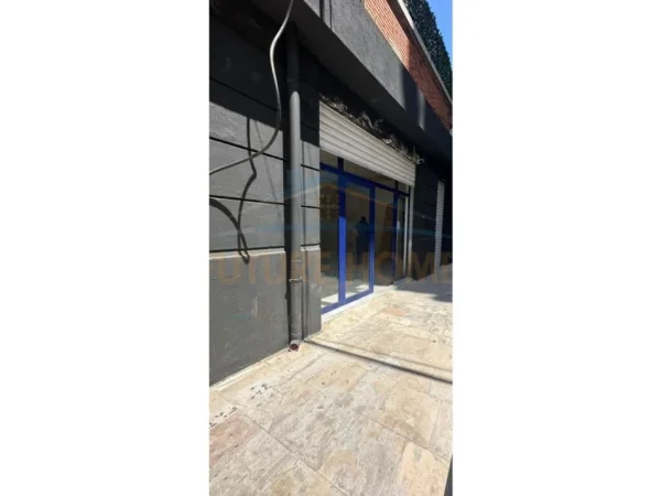 Durres, shitet ambjent biznesi Kati 0, 97 m² 261.900 € (Bulevardi Kryesor, Durres)