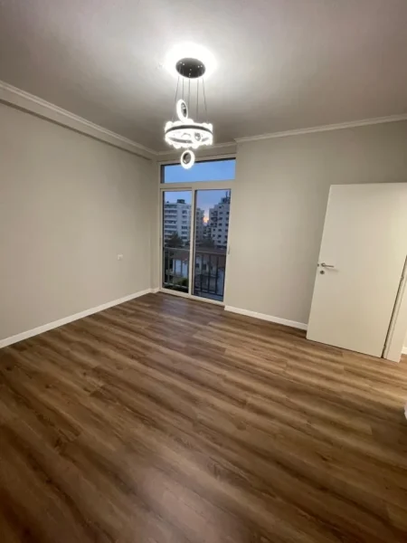 Durres, shitet apartament 1+1+Ballkon Kati 6, 82 m² 108.000 € (Rruga Pavaresia)