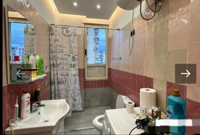 Tirane, jepet me qera apartament 2+1 Kati 5, 78 m² 600 € (21 dhjetori)