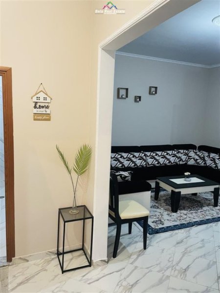 Tirane, jepet me qera Vile 2+1 Kati 2, 80 m² 400 € (sauk)