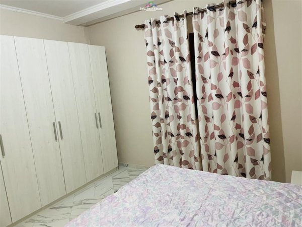 Tirane, jepet me qera Vile 2+1 Kati 2, 80 m² 400 € (sauk)