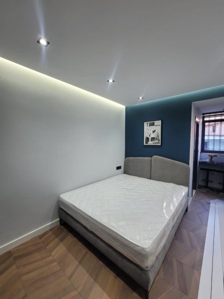 Tirane, shitet apartament 1+1 Kati 1, 90 m² 268.000 € (21 Dhjetori)