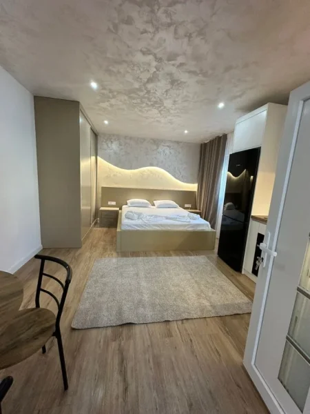 Tirane, jepet me qera apartament 1+1 Kati 1, 40 m² 400 € (Vilat Gjermane)