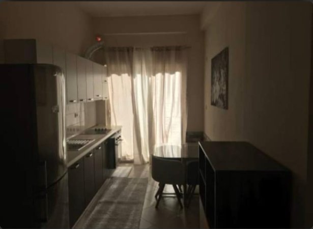Tirane, jepet me qera apartament 1+1 Kati 1, 55 m² 350 € (Fresk)