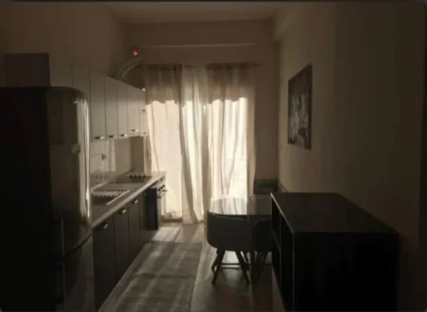 Tirane, jepet me qera apartament 1+1 Kati 1, 55 m² 350 € (Fresk)