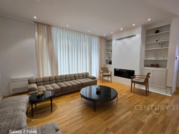 Tirane, shes Vile 3+1 Kati 2, 767 m² 1.100.000 € 