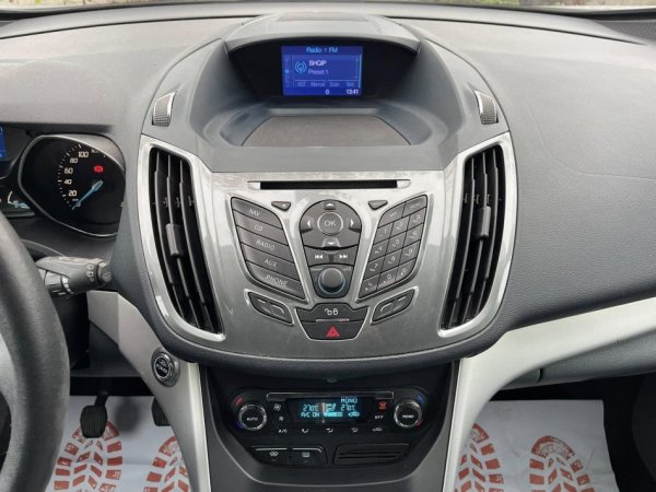 Tirane, shes makine FORD C MAX TITANIUM Nafte, gri metalizato manuale Klima 172.900 km 6.200 €