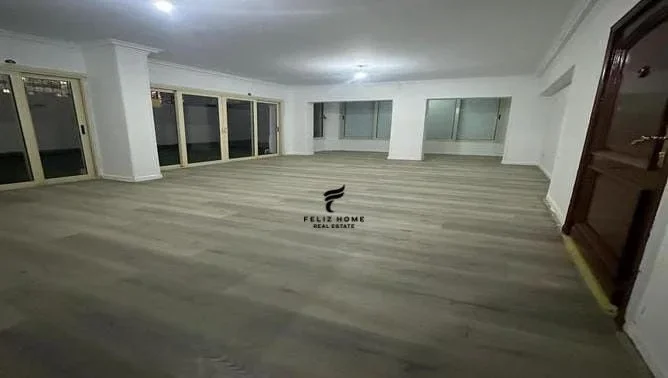 Tirane, jepet me qera zyre Kati 3, 180 m² 1.500 € (BLLOK)