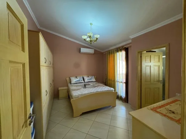 Tirane, jepet me qera apartament+verande | Penthouse 2+1+Aneks+Ballkon Kati 5, 200 m² 800 € (Kopshti Botanik)