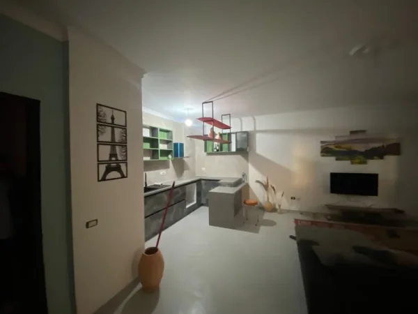 Durres, shitet apartament 1+1 Kati 4, 69 m² 75.000 € (SHKEMBI KAVAJES!)