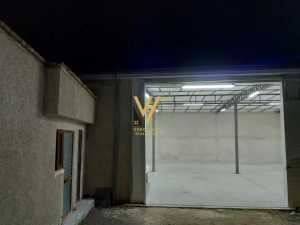 Tirane, jepet me qera magazine Kati 0, 550 m² 1.500 € (RRUGA E ARBERIT)