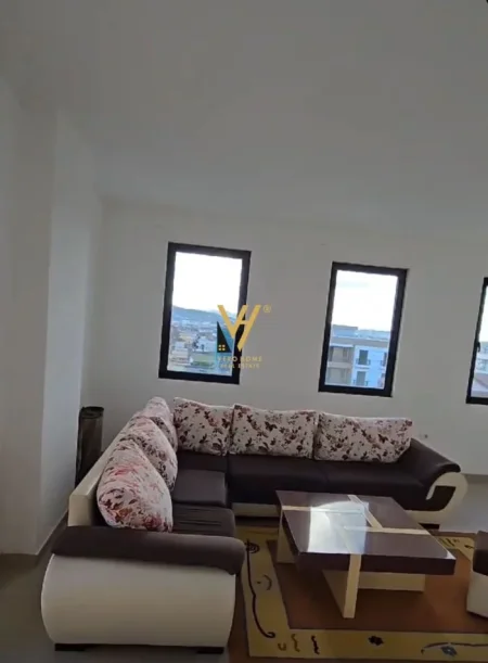 Tirane, shitet 1+1+Ballkon Kati 4, 89 m² 77.000 € (KAMEZ)