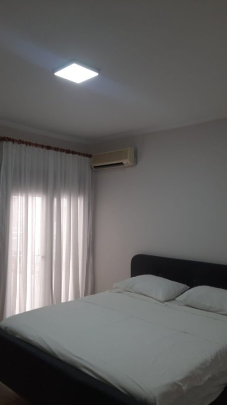 Tirane, jepet me qera apartament 2+1 Kati 6, 130 m² 1.000 € (Blloku)