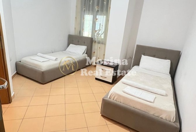Tirane, jepet me qera apartament 2+1 Kati 1, 140 m² 900 € (Zogu Zi)