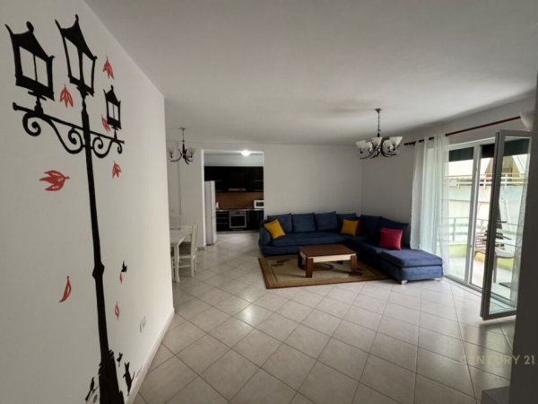Tirane, jap me qera apartament 2+1+2, 115 m² 650 € (Liqeni i Thatë)