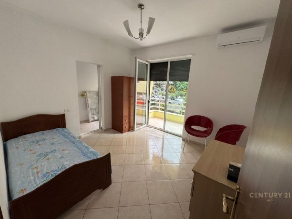 Tirane, jap me qera apartament 2+1+2, 115 m² 650 € (Liqeni i Thatë)