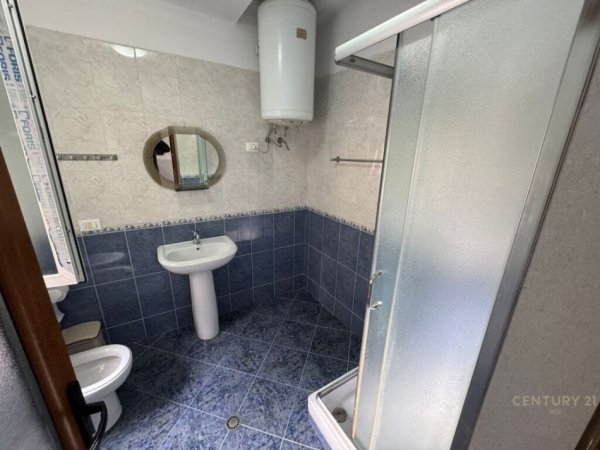 Tirane, jap me qera apartament 2+1+2, 115 m² 650 € (Liqeni i Thatë)