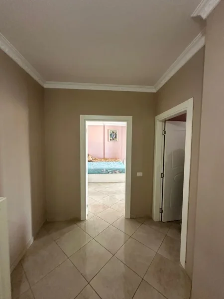 Tirane, jepet me qera apartament 2+1+Ballkon Kati 4, 125 m² 600 € (GREEN CITY)