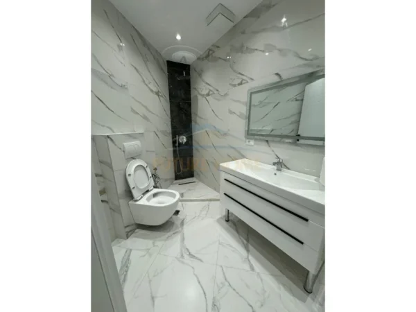 Tirane, shitet apartament 1+1 Kati 3, 65 m² 135.000 € (Kodra e Diellit)