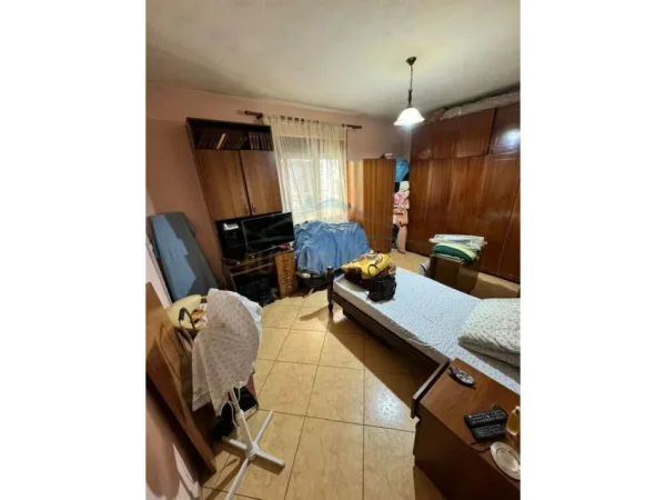 Tirane, shitet apartament 2+1+Aneks+Ballkon Kati 0, 100 m² 150.000 € (Abraham Lincoln)