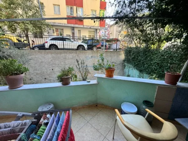 Tirane, shitet apartament 2+1+Aneks+Ballkon Kati 0, 100 m² 150.000 € (Abraham Lincoln)