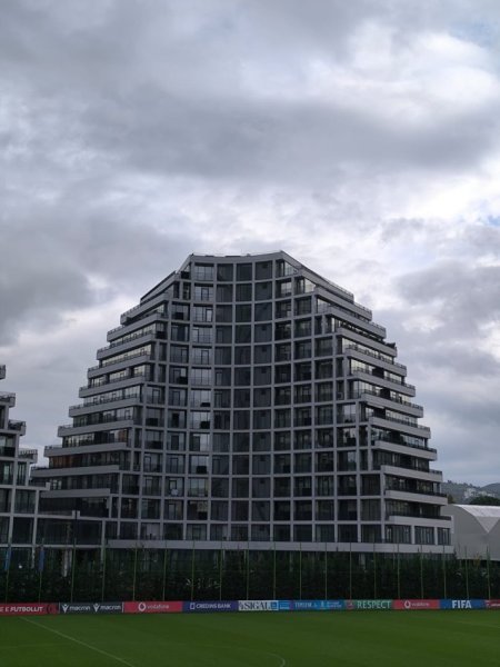 Tirane, jepet me qera apartament 1+1+Ballkon Kati 2, 54 m² 750 € (Rruga Kosovareve)