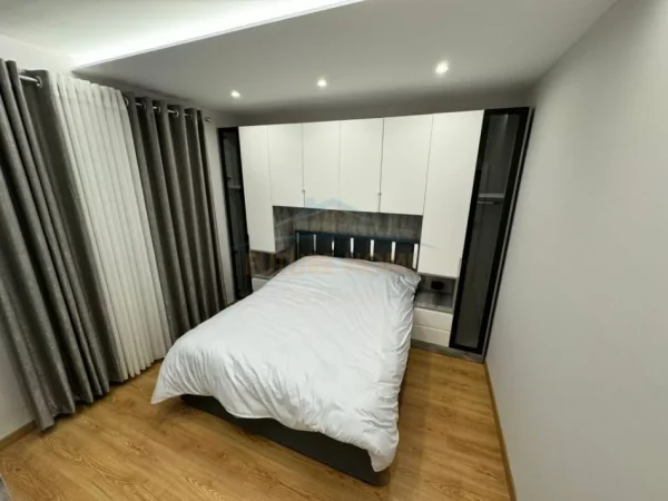 Tirane, shitet apartament 2+1 Kati 3, 90 m² 180.000 € (Kodra e Diellit)