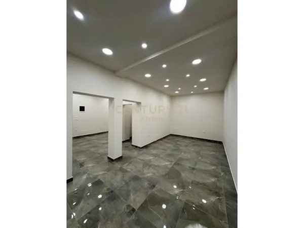 Tirane, shes ambjent biznesi , 73 m² 570.000 € (Stadiumi Dinamo)