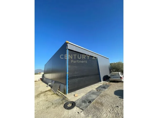 Tirane, jepet me qera ambjent biznesi , 500 m² (MEZEZ)