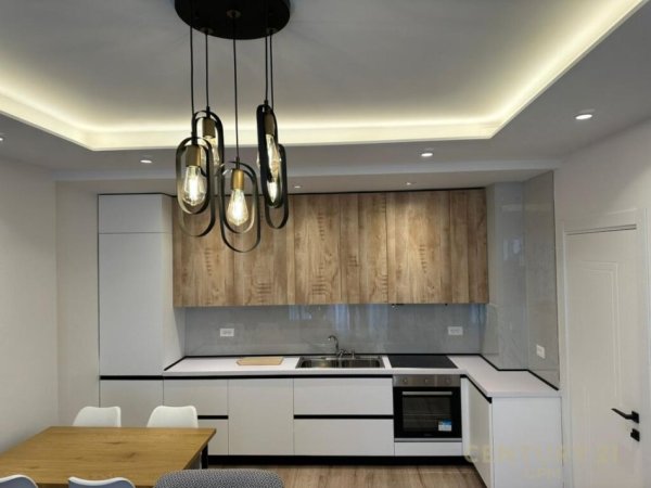 Tirane, jepet me qera apartament 1+1+Aneks+Ballkon Kati 2, 80 m² 750 € (Kodra E Diellit)