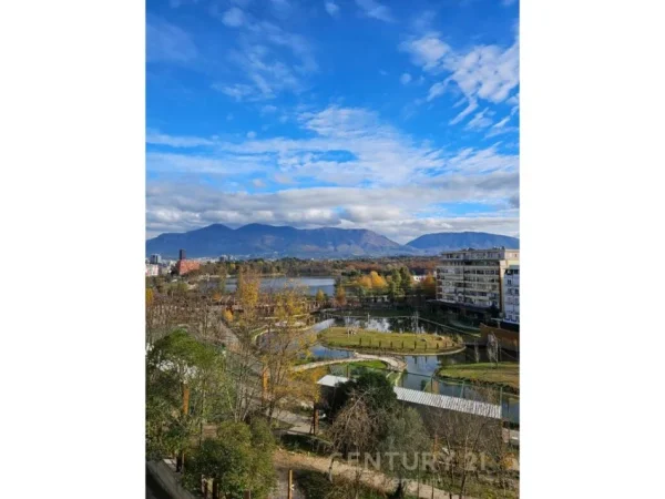 Tirane, jepet me qera apartament 2+1+Aneks+Ballkon Kati 3, 120 m² 900 € (Kopshti Zoologjik)