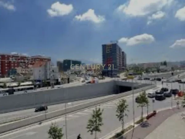 Tirane, shes ambjent biznesi Kati 0, 101 m² 252.500 € (ASTIR)