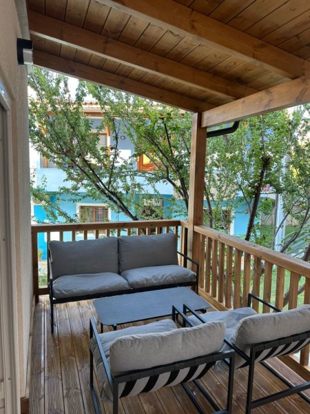 Tirane, jepet me qera apartament 1+1 Kati 2, 40 m² 400 € (Rruga e Elbasanit)