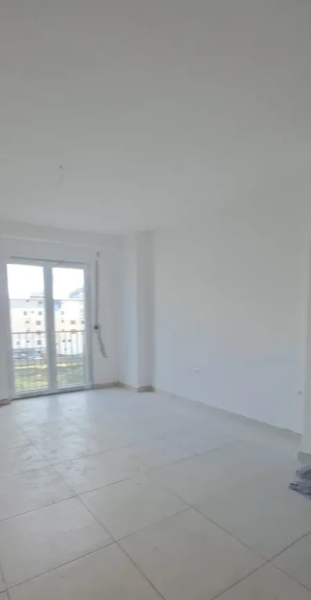 SHITET APARTAMENT 1+1 NE ASTIR , KOMPLEKSI JOLLA , 98,000 EURO
