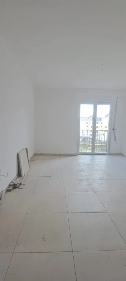 SHITET APARTAMENT 1+1 NE ASTIR , KOMPLEKSI JOLLA , 98,000 EURO